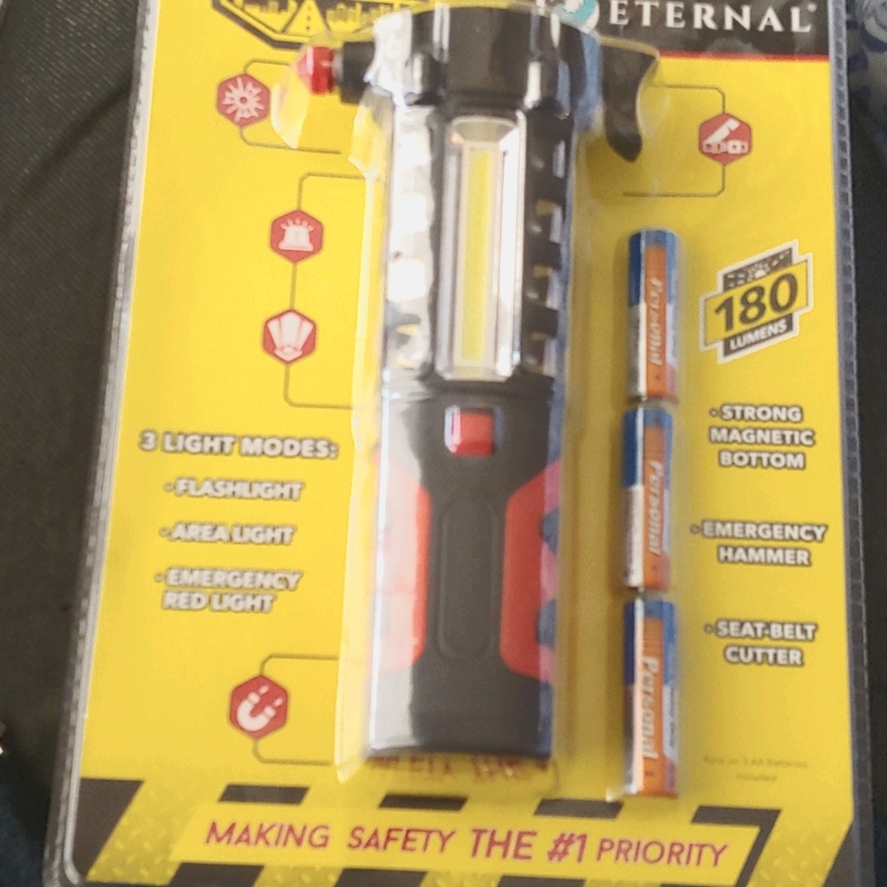 Multi-Function Emergency Light/Hammer
